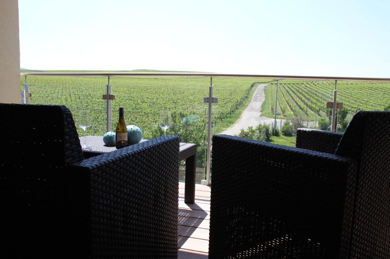 Gaestehaus Casa Luna - Paradiesische Ferienwohnungen Am Kaiserstuhl! Bischoffingen Екстериор снимка